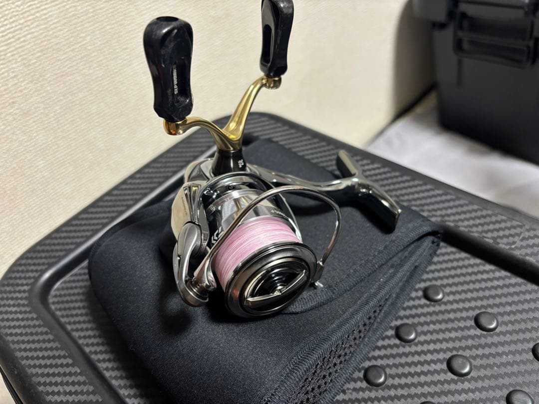 22イグジスト　DAIWA LT2000S-P 美品　VTS