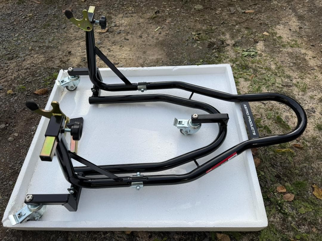 【送料込】アストロプロダクツ ムーバブル リアスタンド