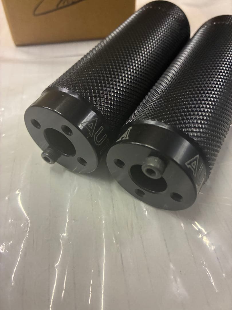 BMXフラットランドペグ 「AUTUM MO-RICH PEG」キャップ式