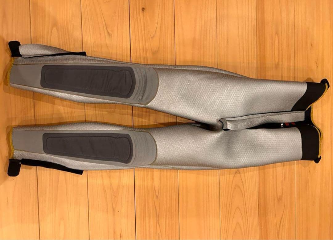 ダイワ　鮎　タイツ　スペシャル　値引き可能