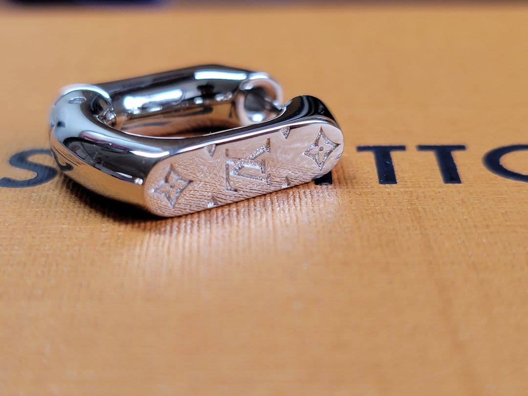 新品未使用 M02227 ルイヴィトン フープピアス・モノグラム チェーン