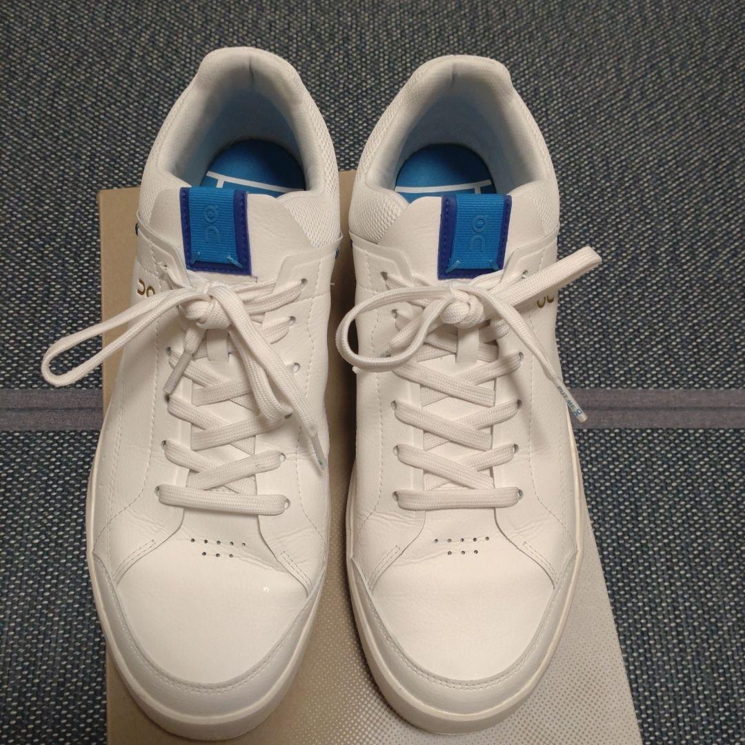 Onテニス用ホワイトスニーカー