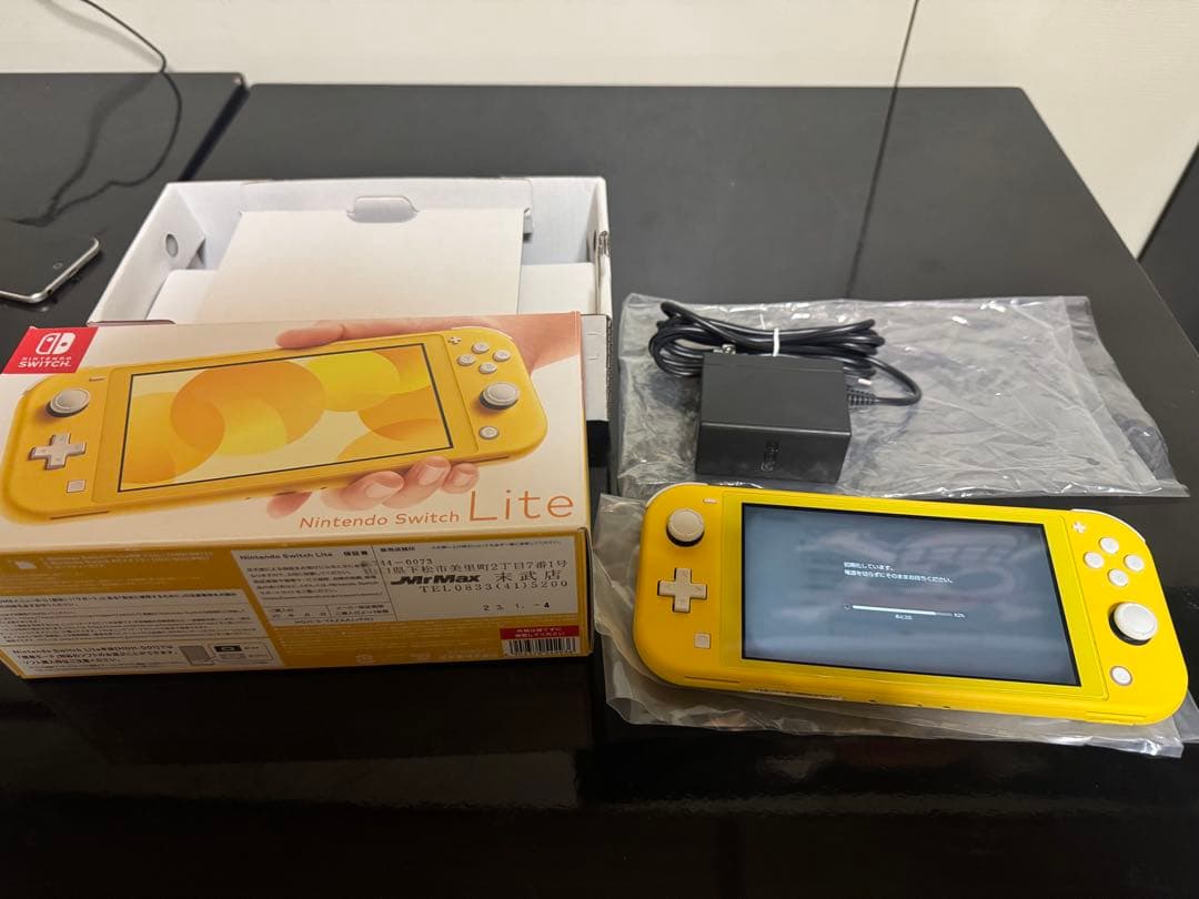 Switch Lite イエロー SDカード128GBケース付き