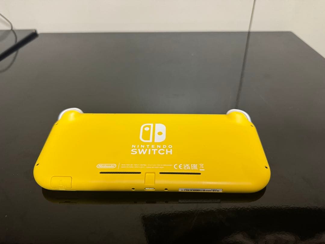 Switch Lite イエロー SDカード128GBケース付き