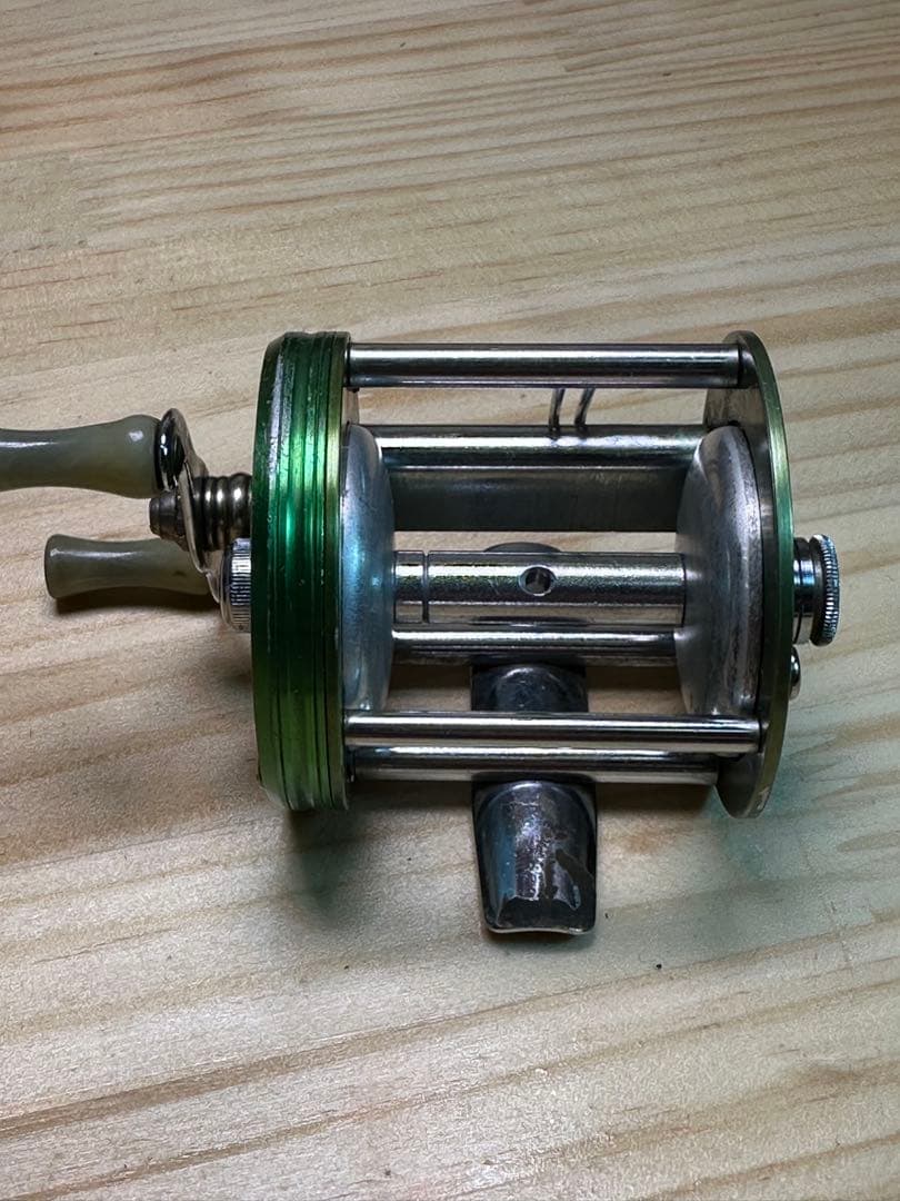 希少左巻きBRONSON Green Hornet 2200