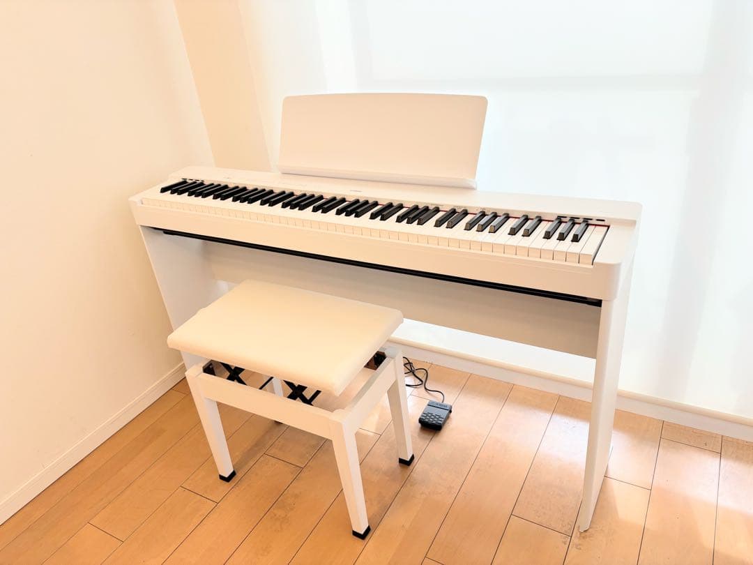 ヤマハ YAMAHA P225ＷＨ電子ピアノ　ホワイトL-200WH(白)