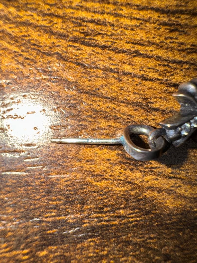 クロムハーツ クロスデザイン ピアス(片耳用)