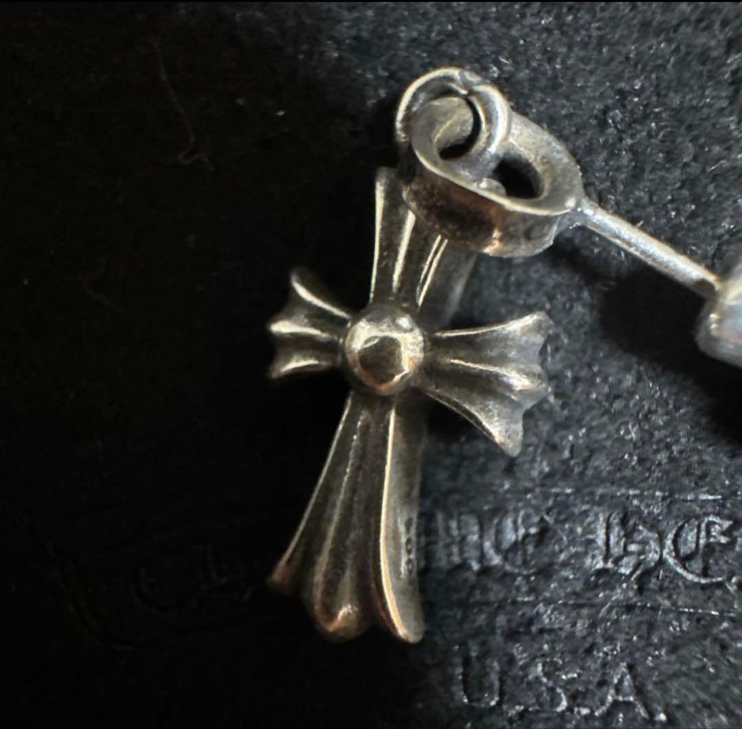 クロムハーツ クロスデザイン ピアス(片耳用)