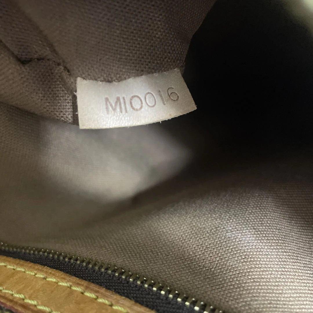 Louis Vuitton ポシェットヴァルシーモノグラム ショルダーバッグ