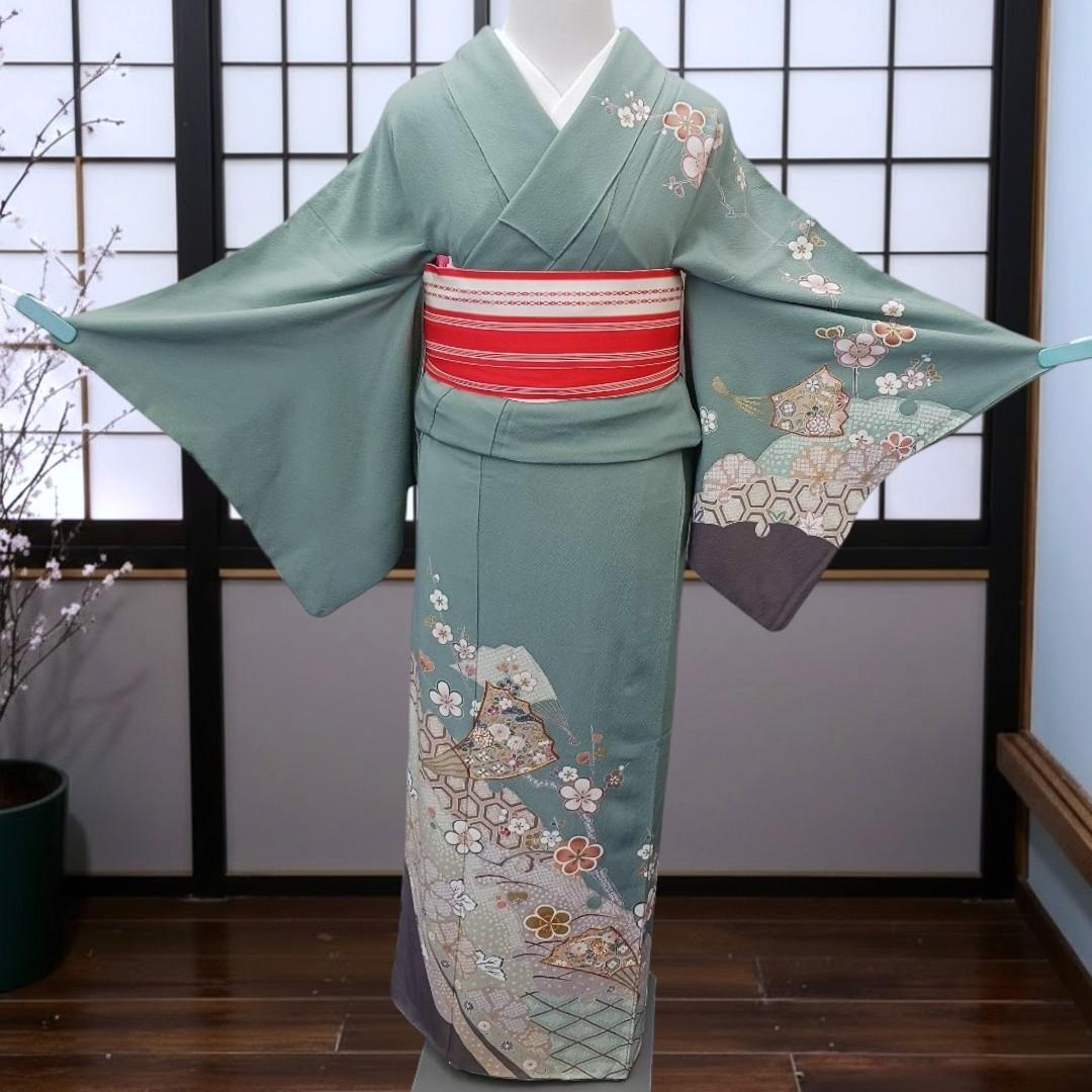 裄68.2、身丈158.3cm☆正絹　良家のちりめん訪問着　青磁色に扇面と梅