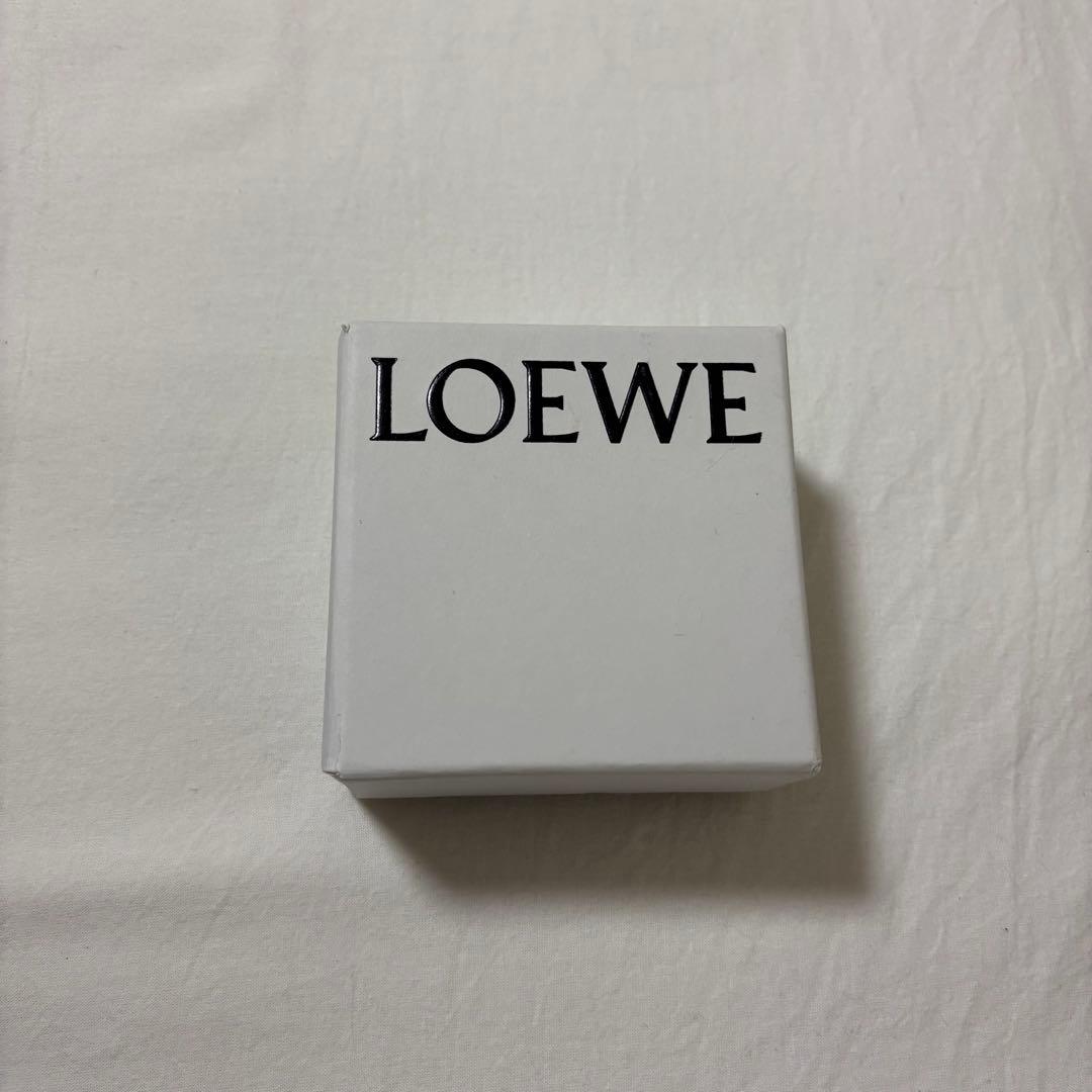 ロエベ　ツイスト バングル（カーフ）