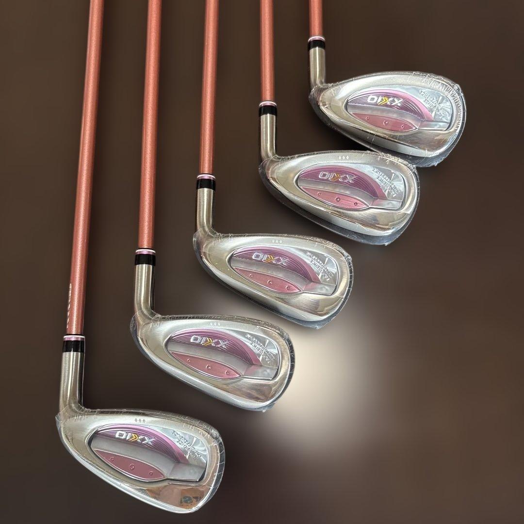 新品未使用 ゼクシオ13 レディース アイアンセット