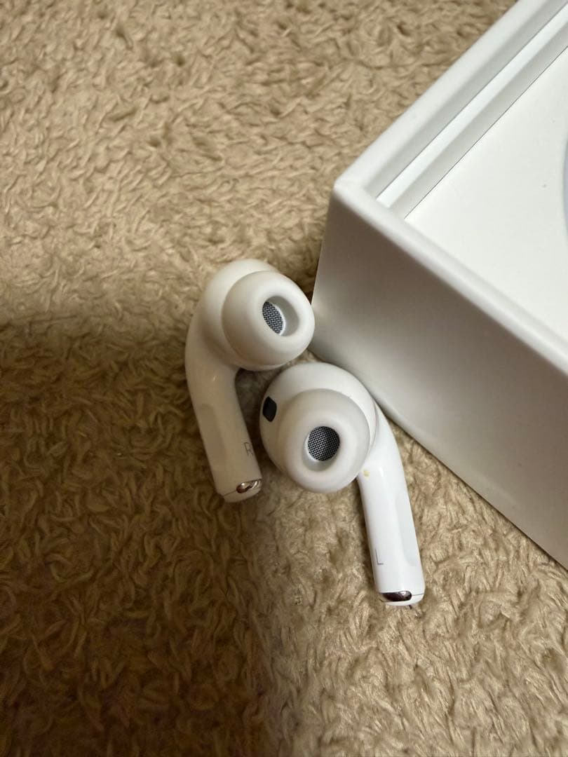 イヤホン Apple Airpods Pro 2