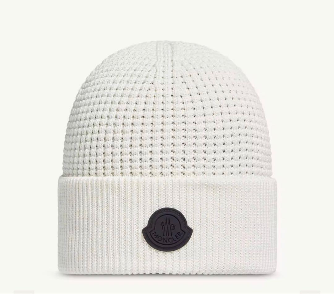 モンクレール ホワイト ニット帽
