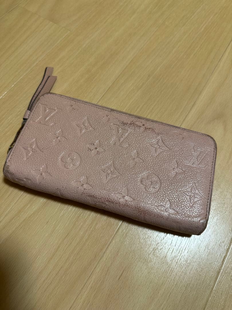 Louis Vuitton ピンク エンボス長財布