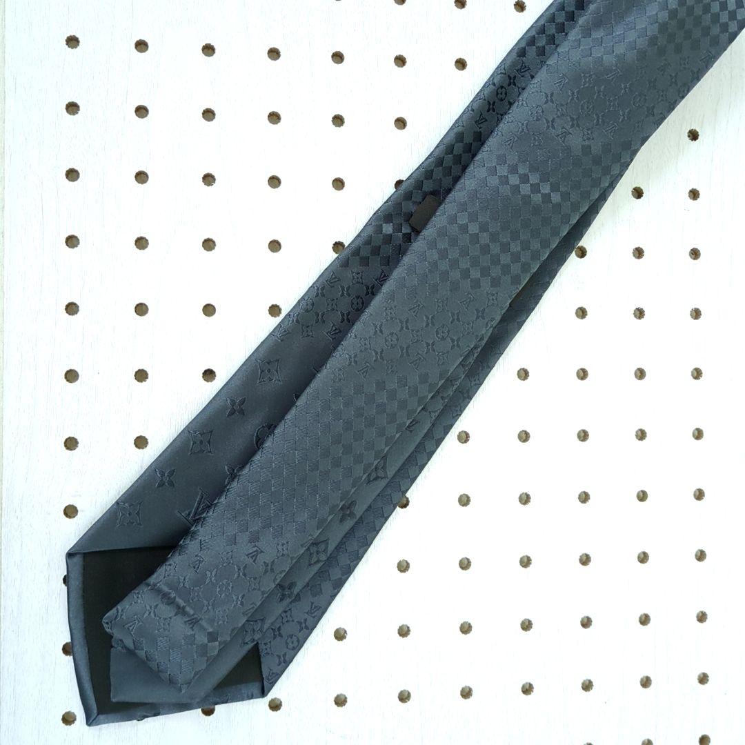 ルイヴィトン ダミエ モノグラム 100%シルク ネクタイ グレー系 イタリア製