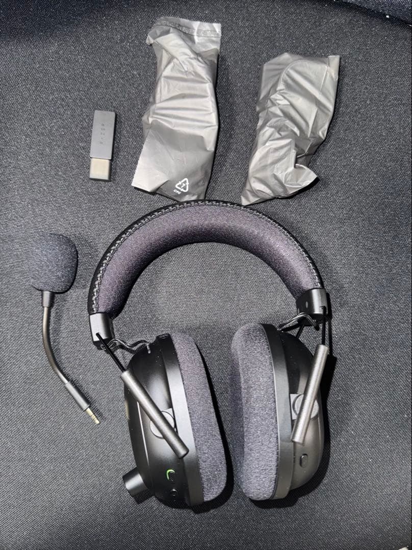 Razer BLACKSHARK V2 PRO ゲーミングヘッドセット