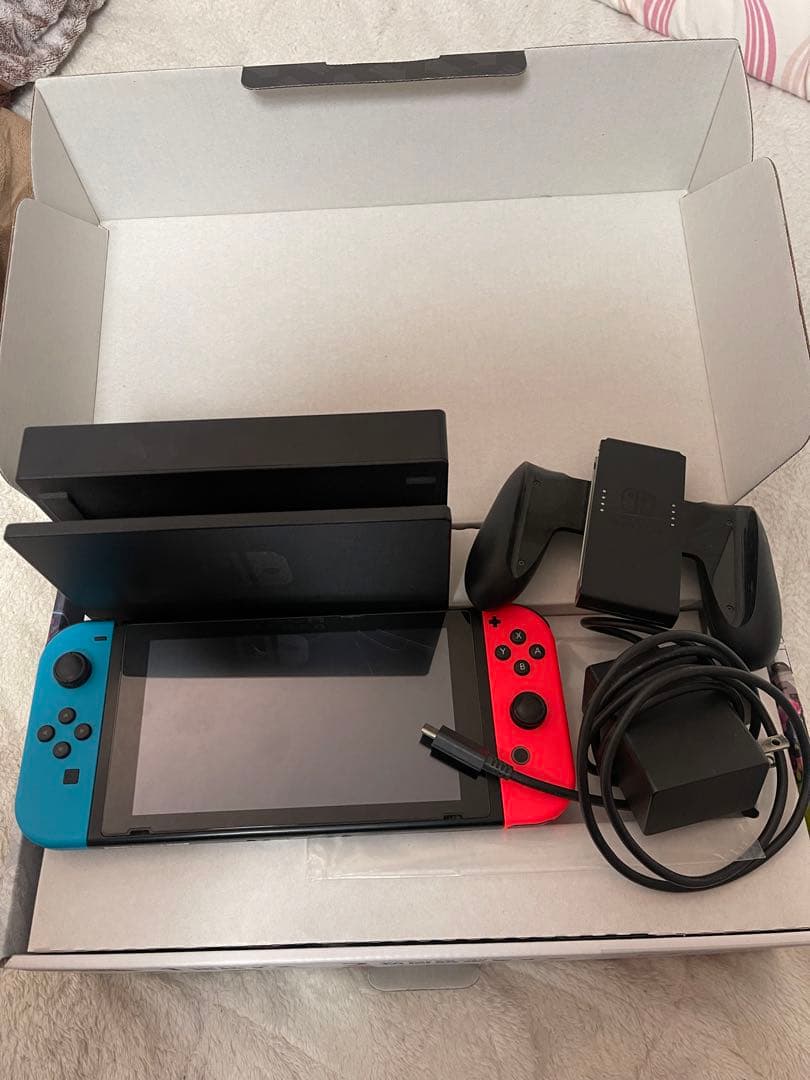 Nintendo Switch スプラトゥーン2セット　Joy-Con 色違い