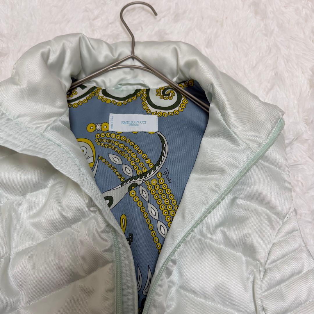 EMILIO PUCCI ダウンベスト　ノースリーブ　総柄　派手