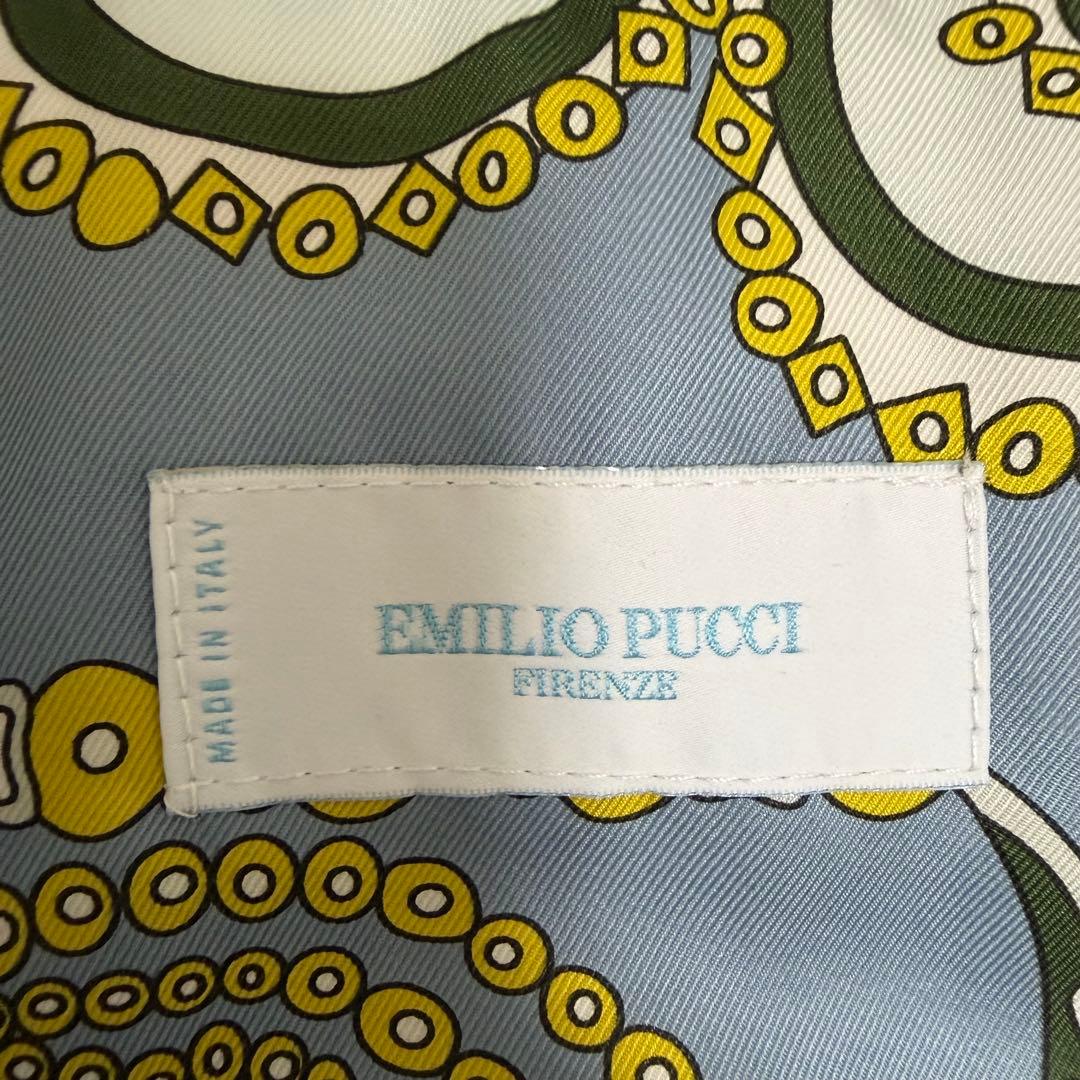 EMILIO PUCCI ダウンベスト　ノースリーブ　総柄　派手