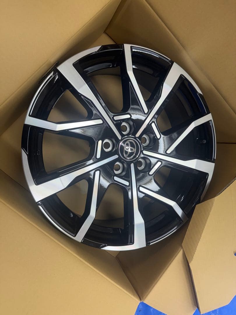 トヨタ プリウス PHEV 純正ホイール 19インチ