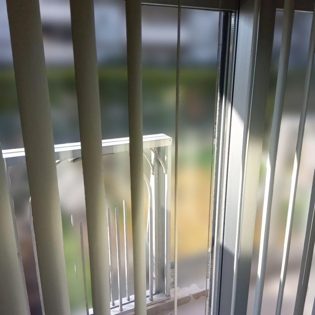 タチカワブラインドカーテンライトグレー　縦型ブラインド 1830✕1850