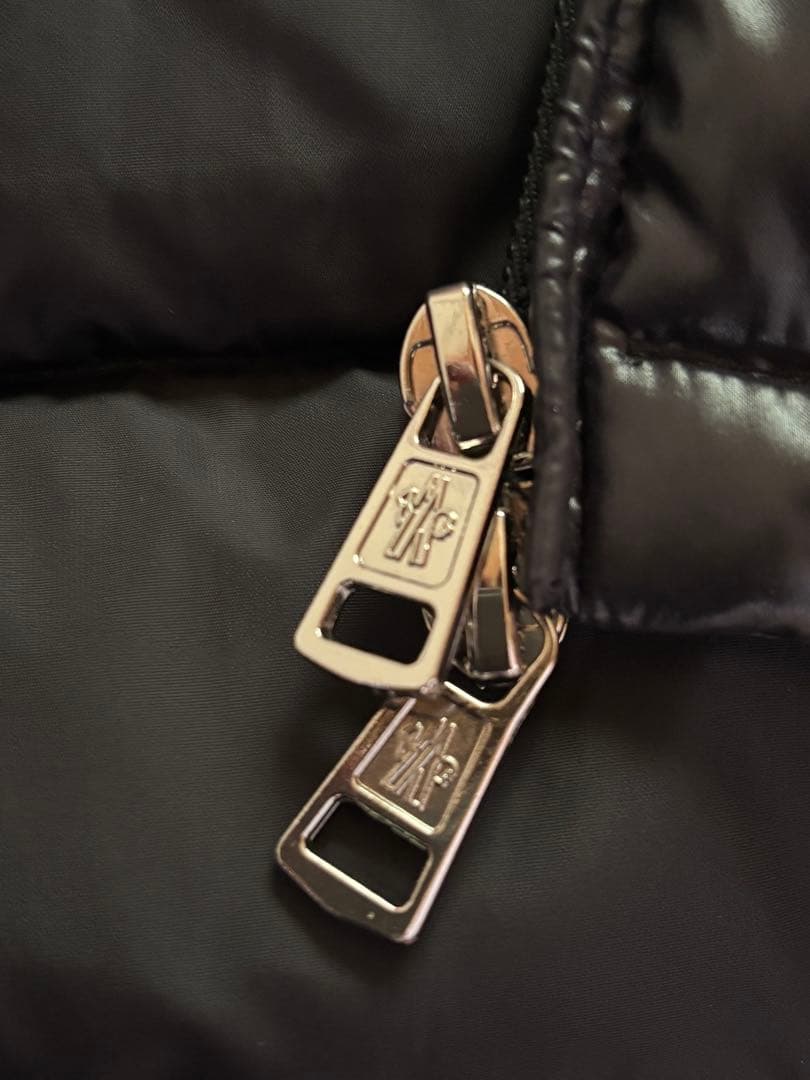 MONCLER モンクレール　ダウンベスト