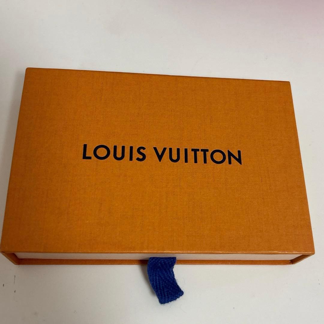 ルイヴィトン ネックレス エッセンシャルV M61083 ゴールド