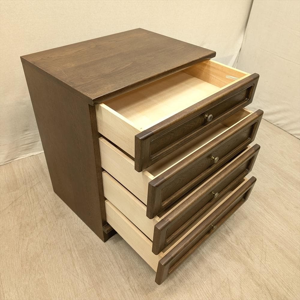 カリモク　リビングチェスト　箪笥　タンス　チェスト　ドロワー　引出し　小物　収納