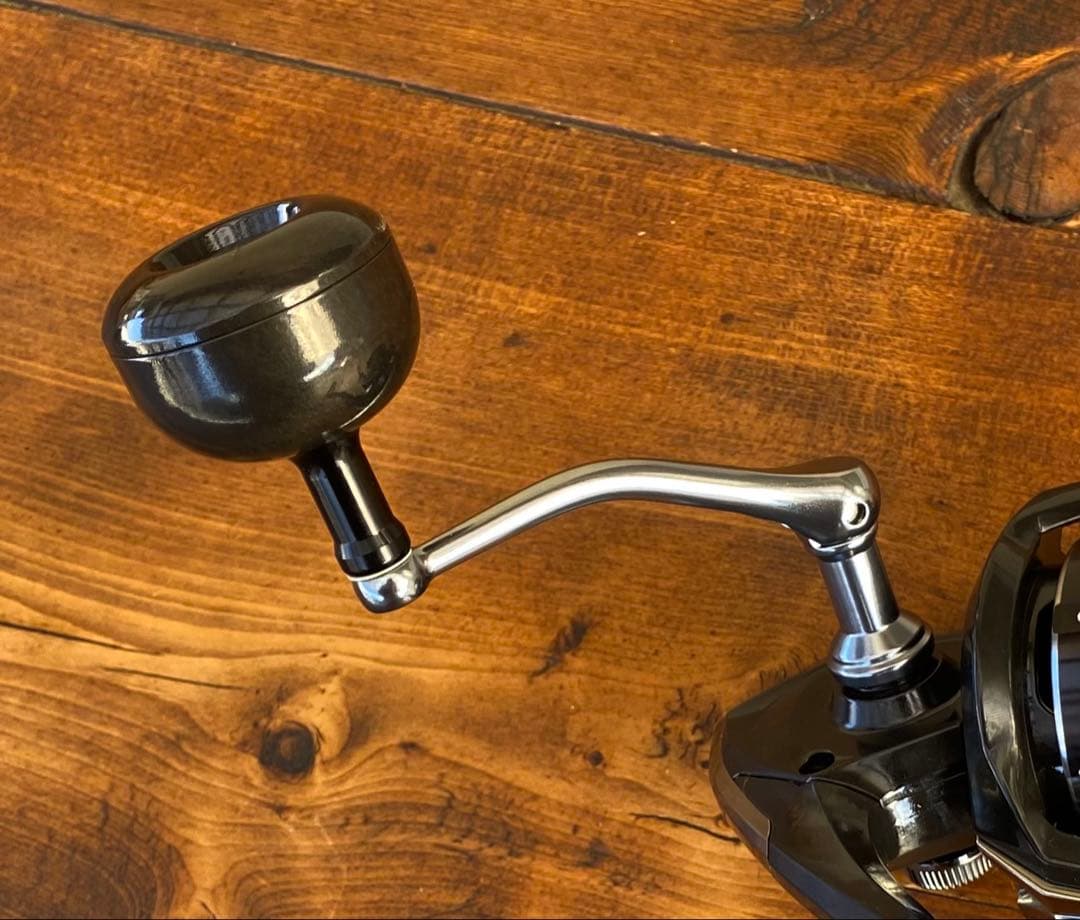 新品未使用　スピニングリール　6000番　ジギング　ショアジギング　シーバス