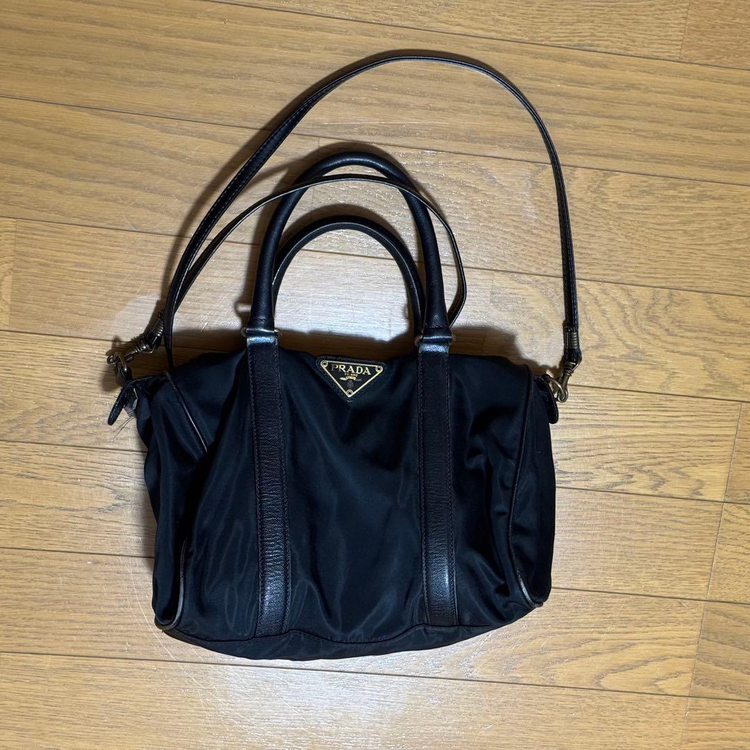 PRADA バッグ　ナイロン　ブラック