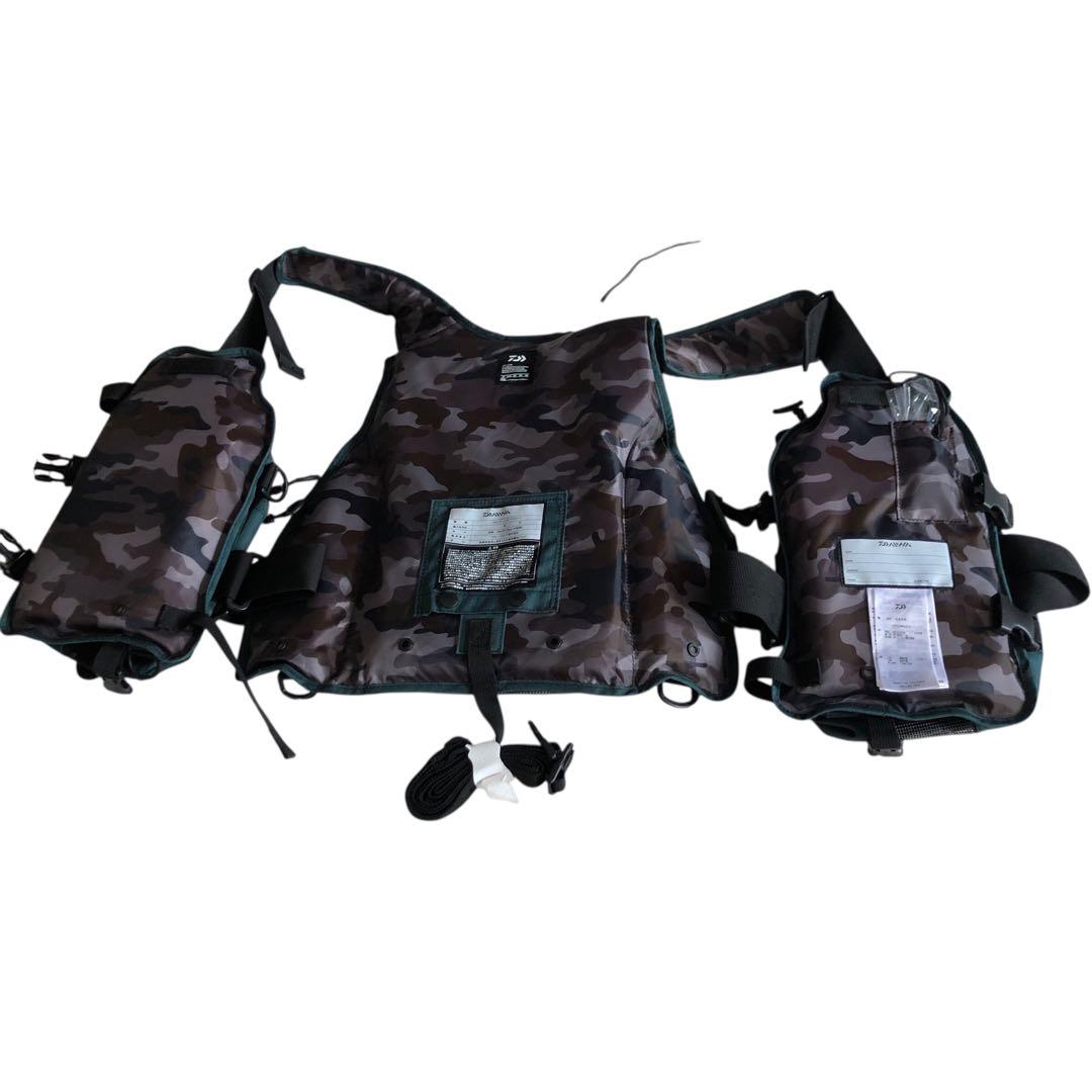 超おすぎ さまご予約商品 Daiwa DF-6206 緑色 フィッシングベスト