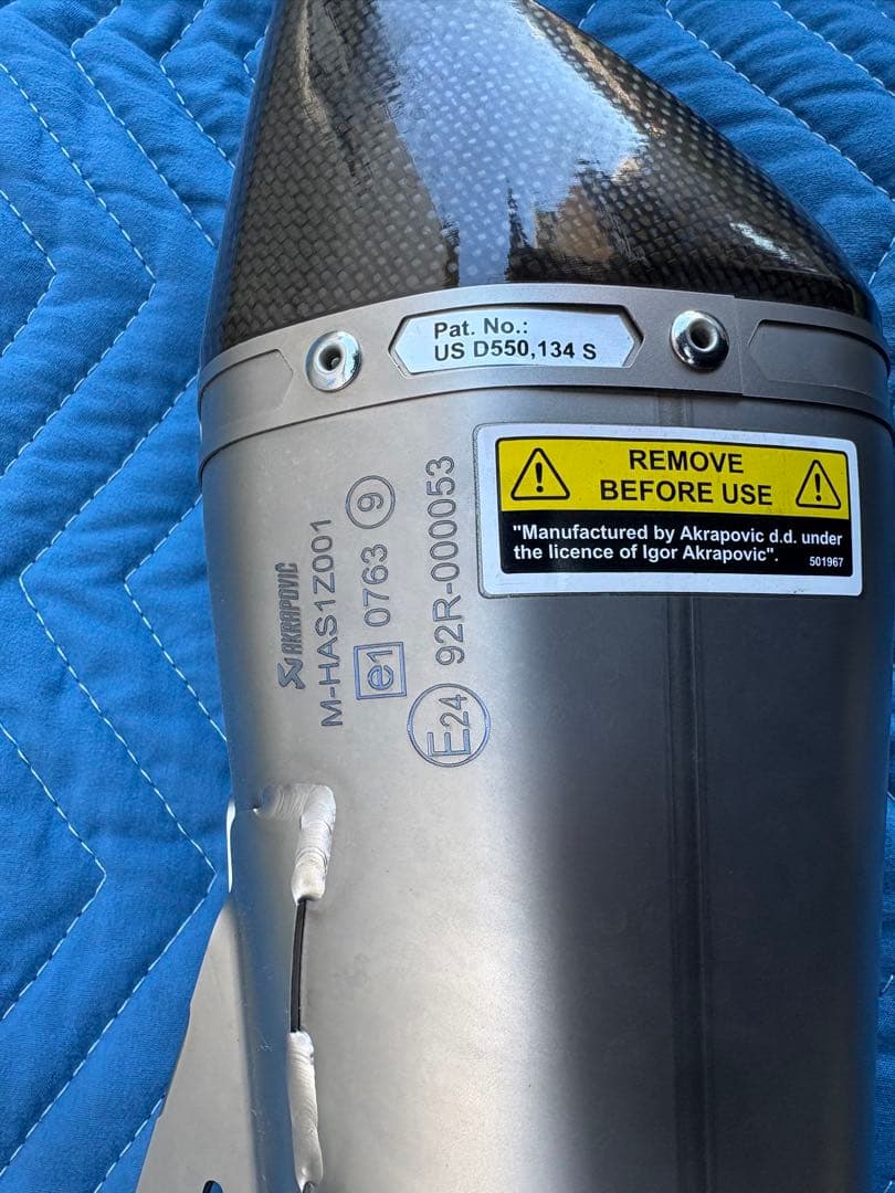  S1000R,S1000RR AKRAPOVIC スリップオンマフラー