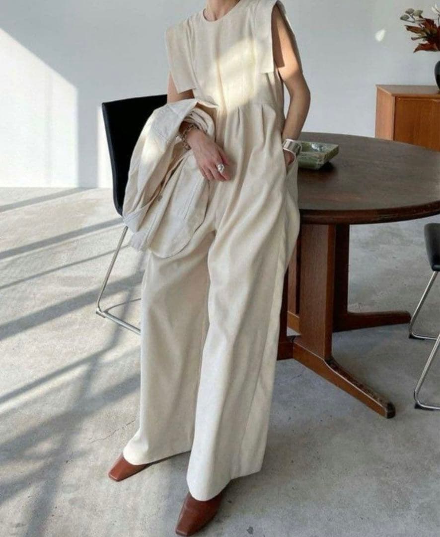 CLANE サイズ1 オールインワン　ホワイト