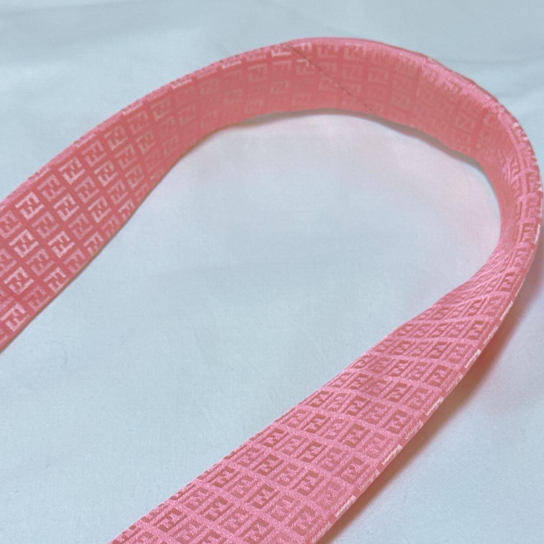 《極美品》FENDI ネクタイ ピンク ズッカ ジャガード 光沢