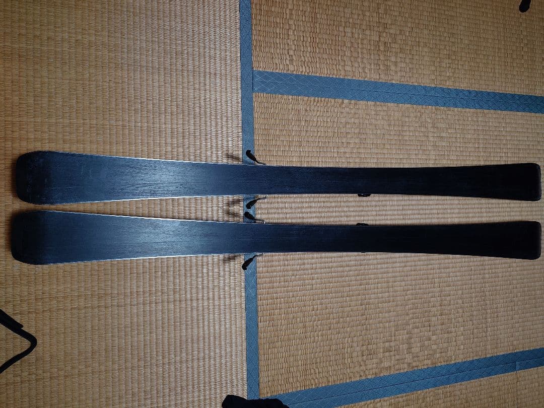 HEAD V-Shape LYT V2 スキー板のみ