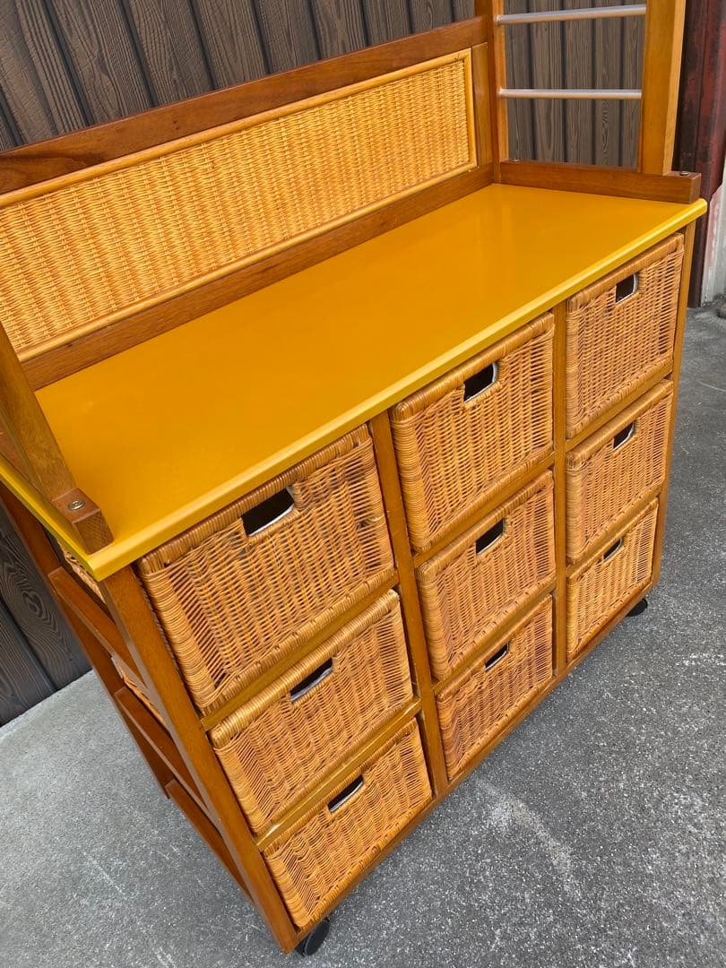 ラタン　引き出し付　ハンガーラック　棚　シェルフ　藤　黄色