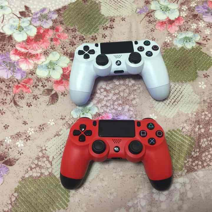 PS4 本体 カセット コントローラー2個付属