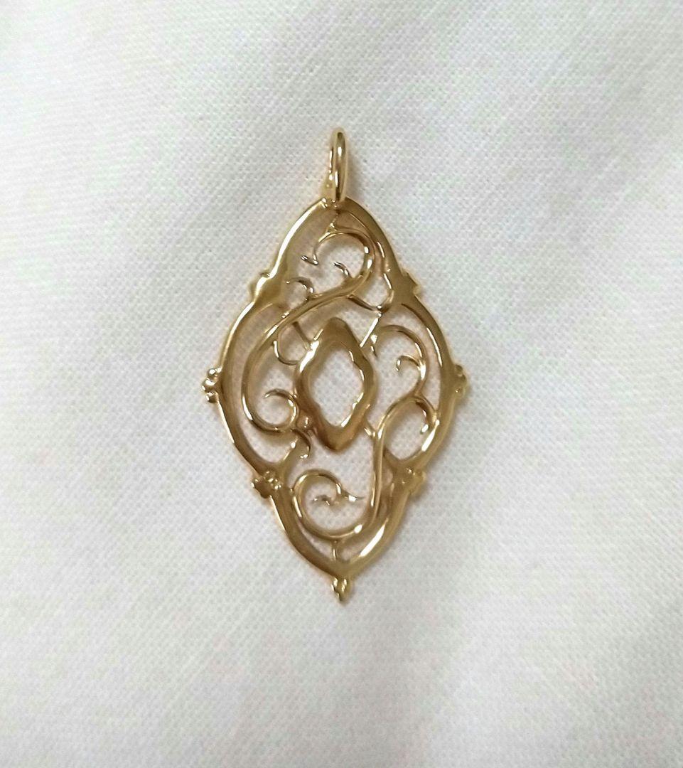 オレフィーチェ k18 ペンダントトップ