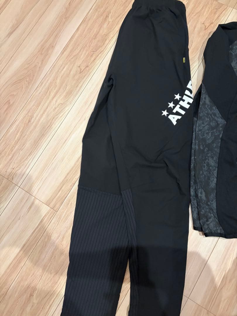ATHLETE ピステ上下セット ブラック/グレー
