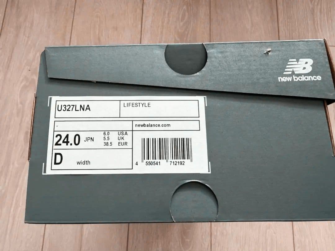 ゆ*り様 新品　ニューバランス 327 ベージュ U327LNA D24.0cm