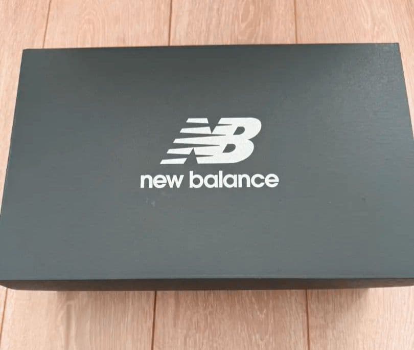 ゆ*り様 新品　ニューバランス 327 ベージュ U327LNA D24.0cm