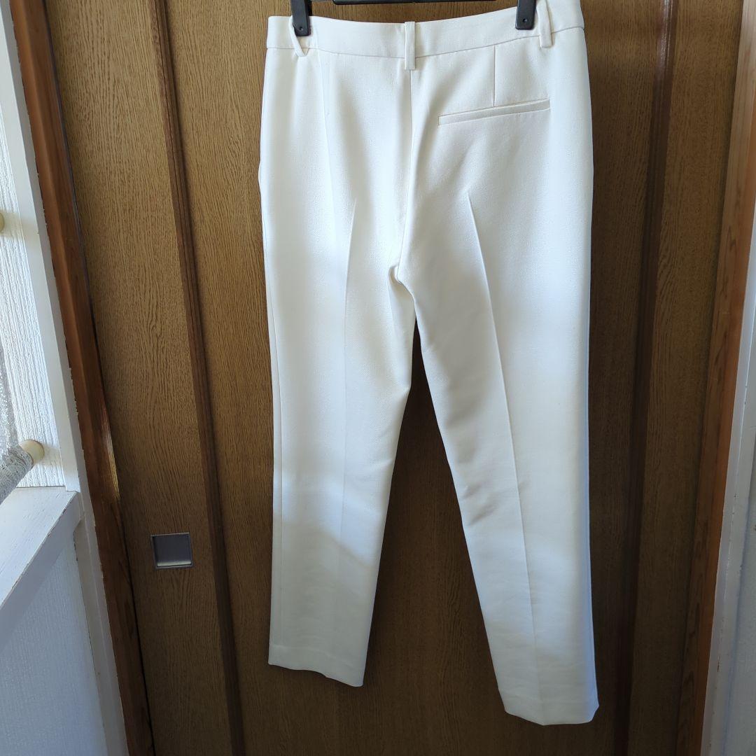 ✨♦新品未使用Theory （セオリー）アイボリー テーパードパンツ新品タグ付き