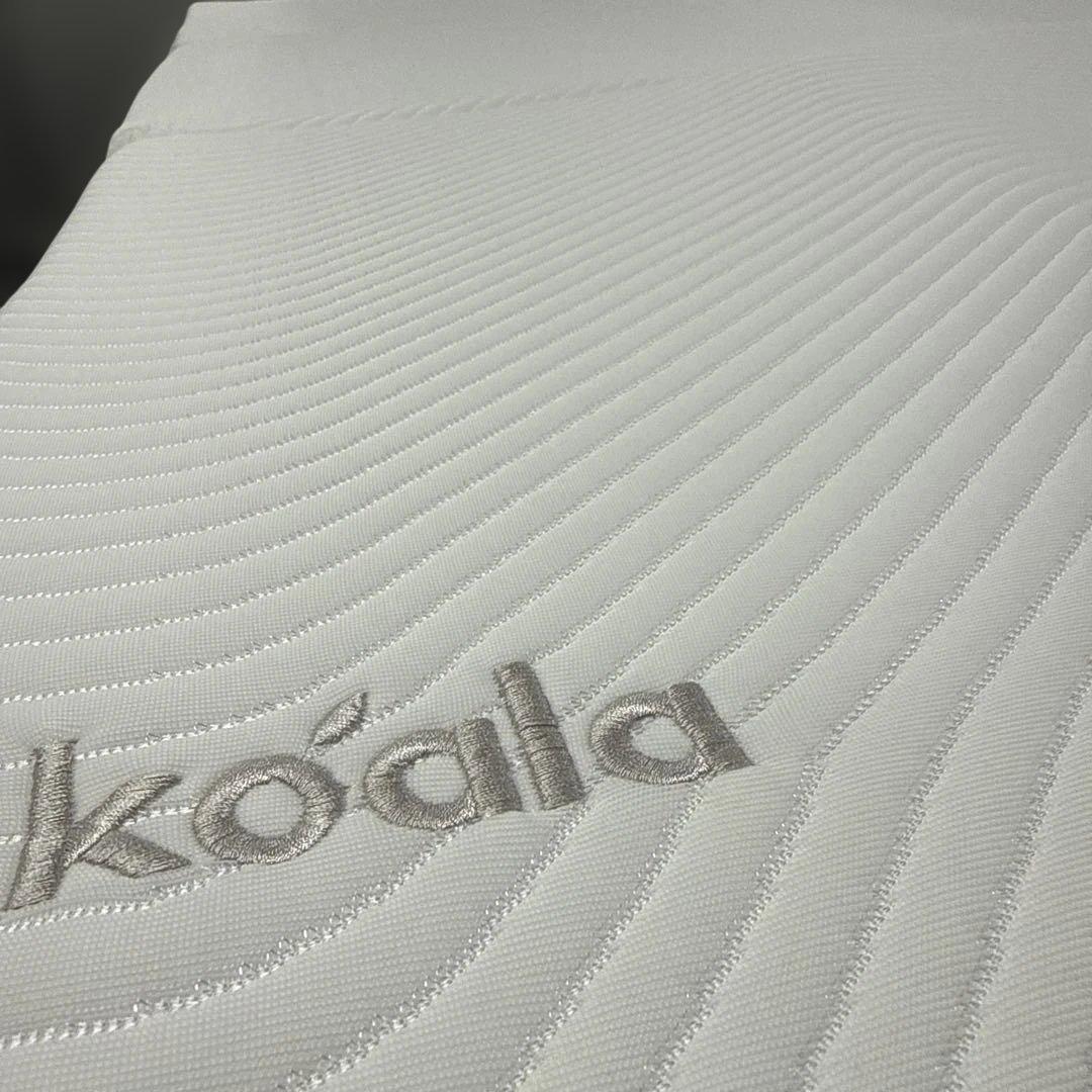 ⑧快適快眠✨OASIS シングル 布団 三つ折り コアラ✨一部目立たない汚れあり