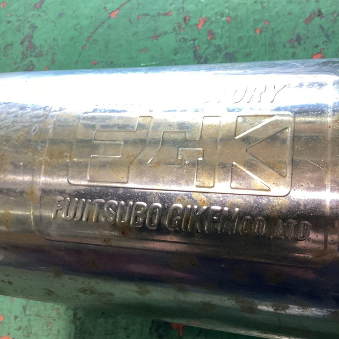 プリウスα フジツボ　マフラー