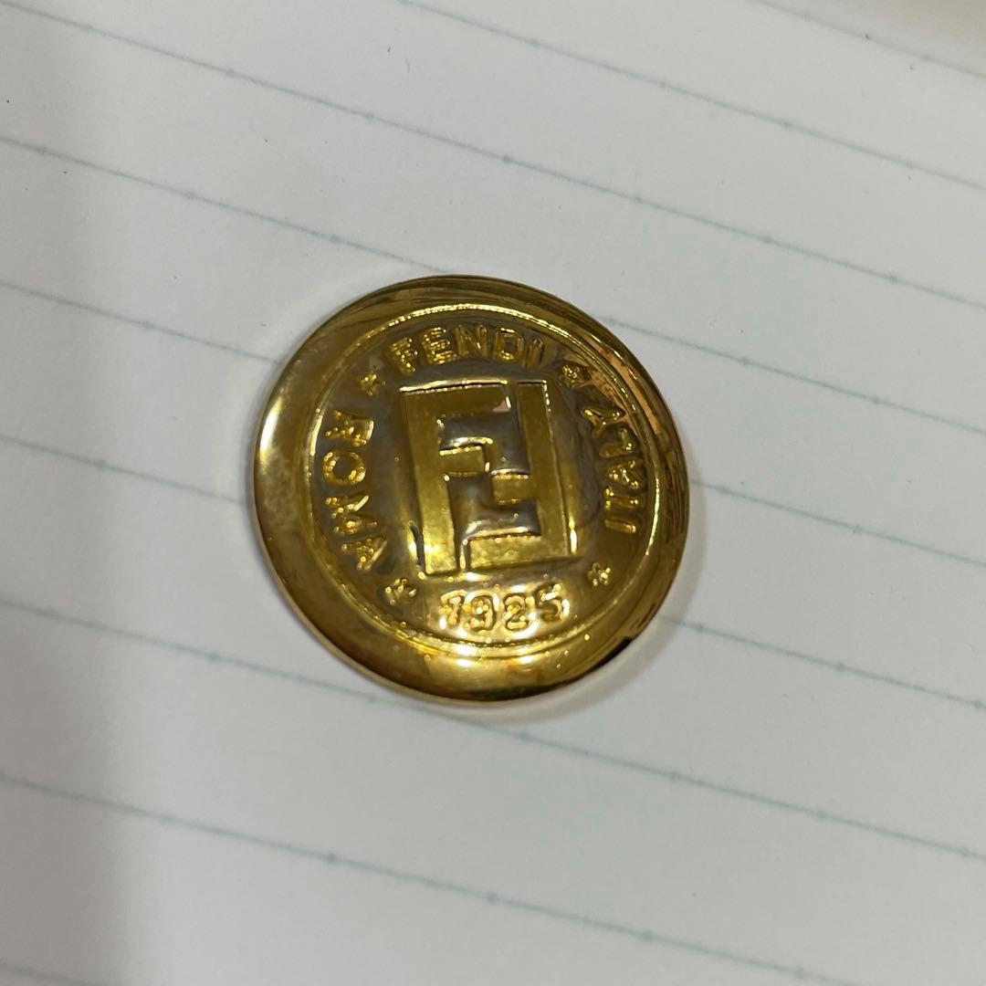 FENDI ヘアクリップ2点