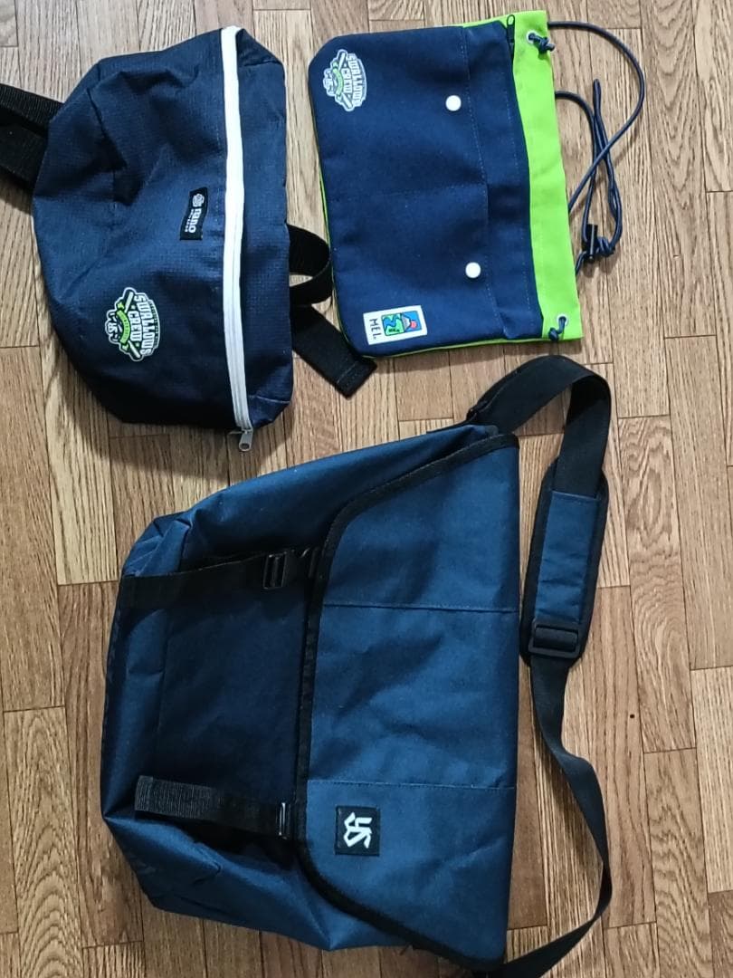 Swallows ジャケット・ポーチ・バックパックセット