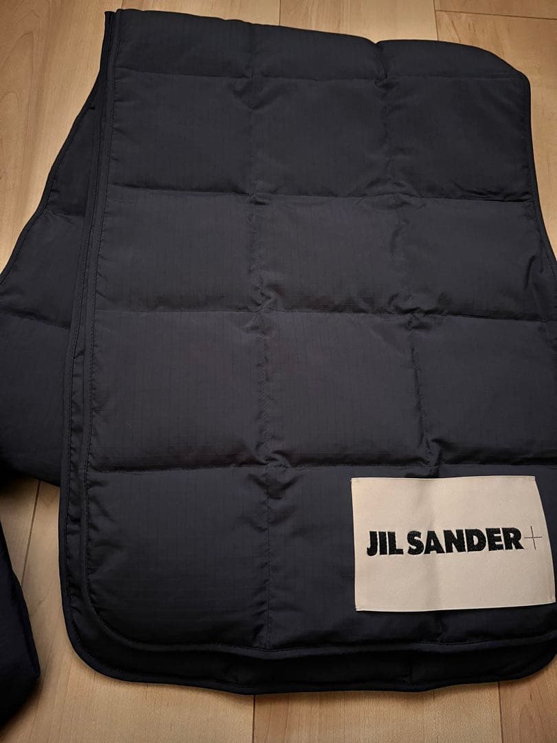 JIL SANDER+ ネイビー キルティングダウンマフラー