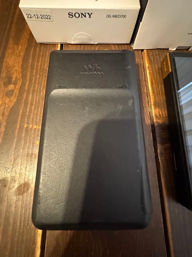 フルセット！本体＋ケース＋イヤホンウォークマン WALKMAN NW-ZX707