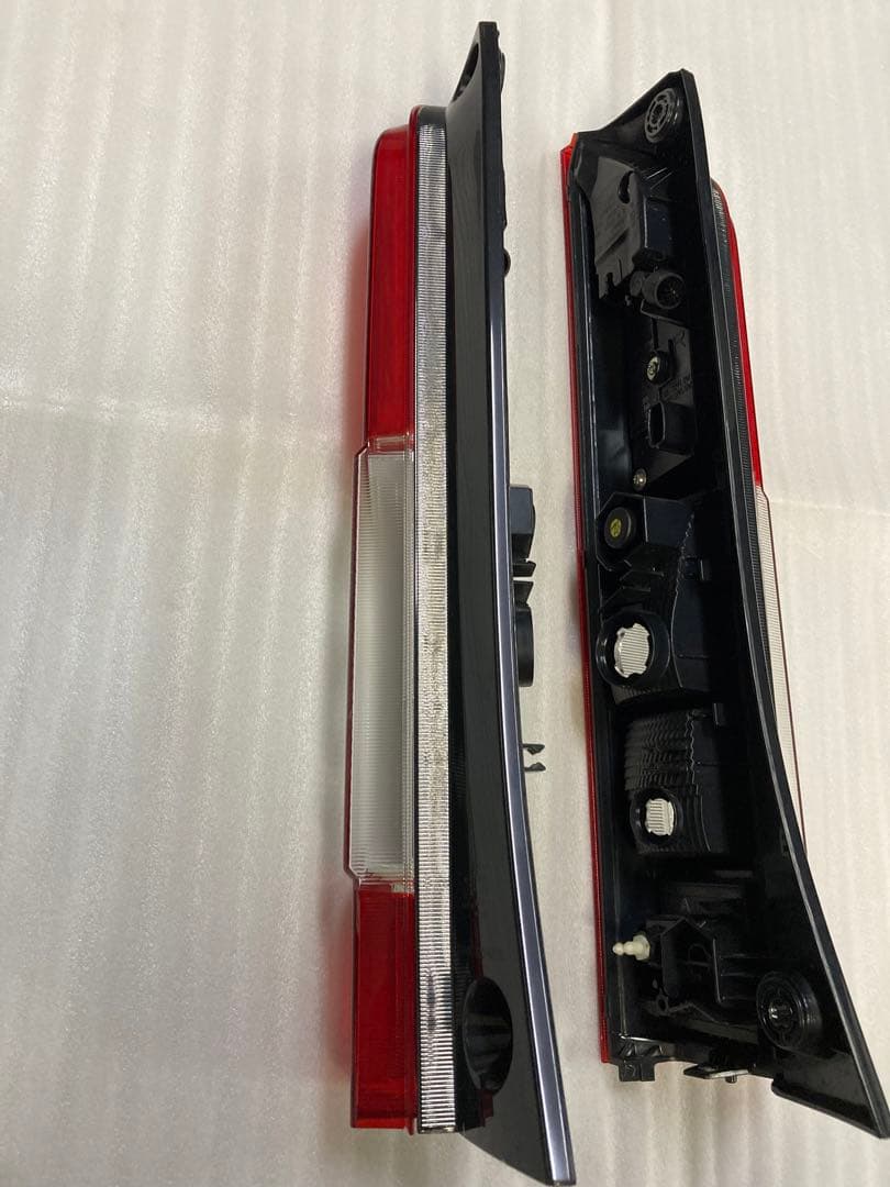 HONDA 純正 N-VANテールランプ左右セット